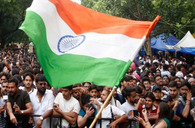 Police fired shells and lathi charge in chaos at the protest site in Delhi